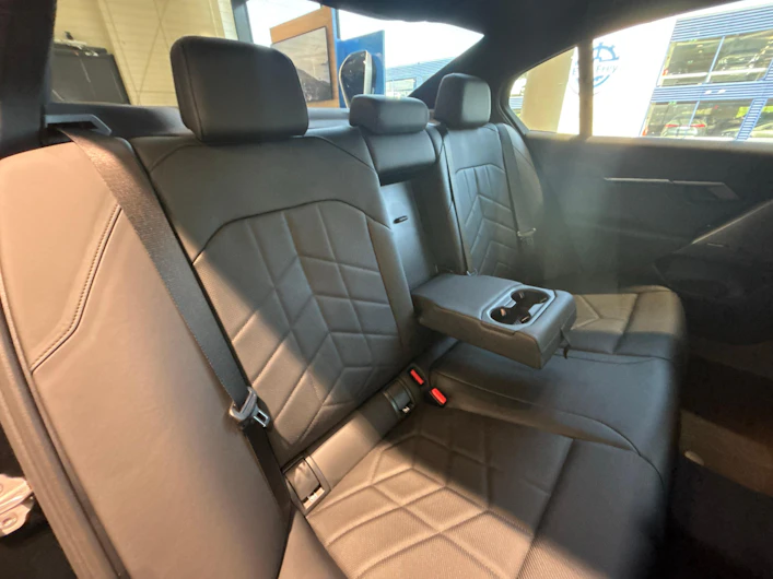 image du véhicule BMW i5