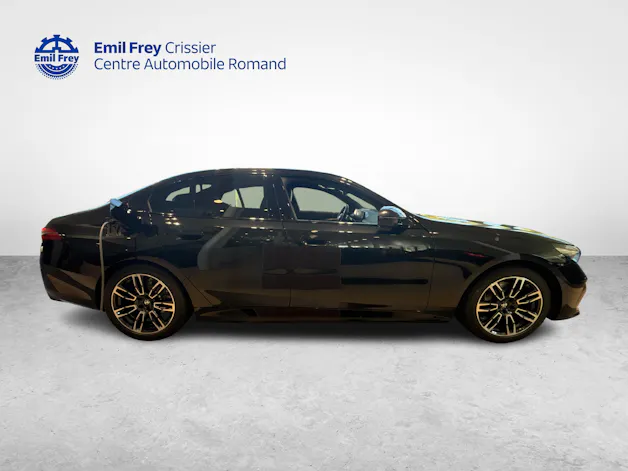 BMW i5 eDrive40