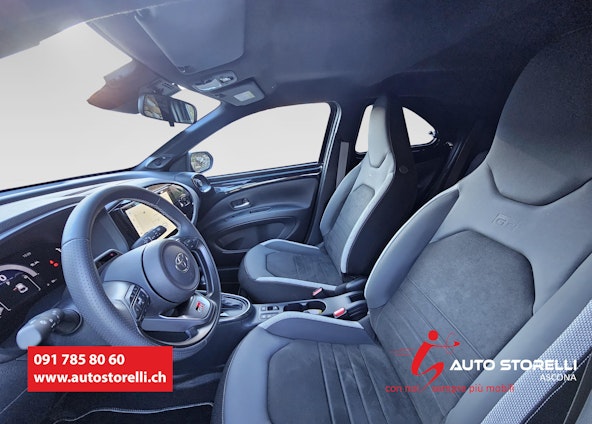 Vehicle image 4 Vehicle image 4