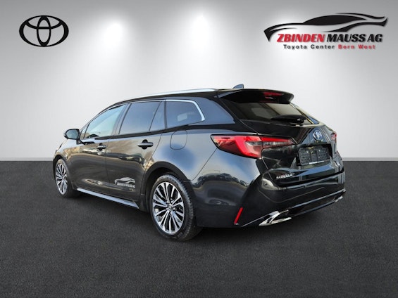 Vehicle image 3 Vehicle image 3