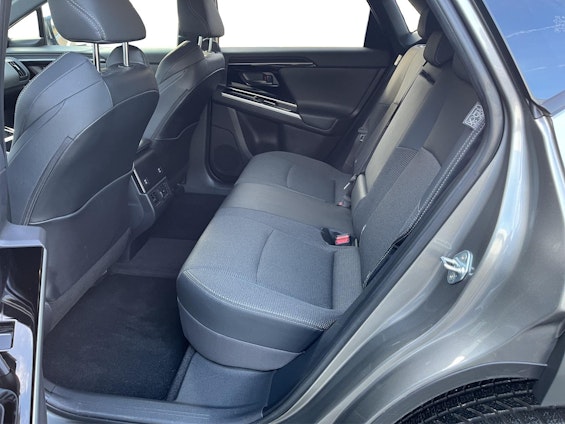 Vehicle image 10 Vehicle image 10