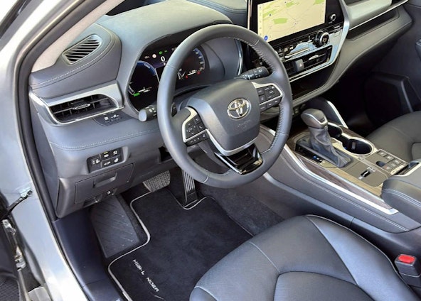 Vehicle image 5 Vehicle image 5