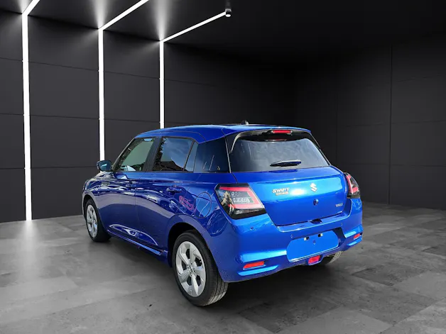Suzuki Swift 1.2 Sakura Hybrid