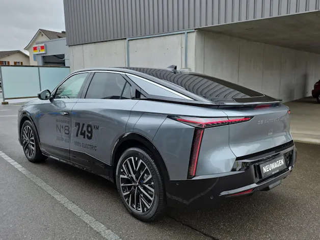 DS Automobiles No8 E-Tense Étoile 4x4