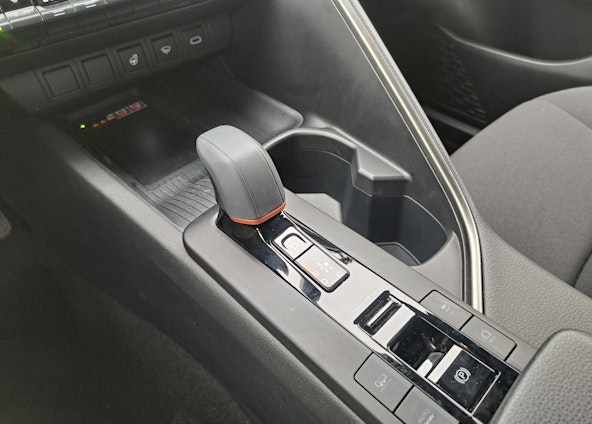 Vehicle image 14 Vehicle image 14