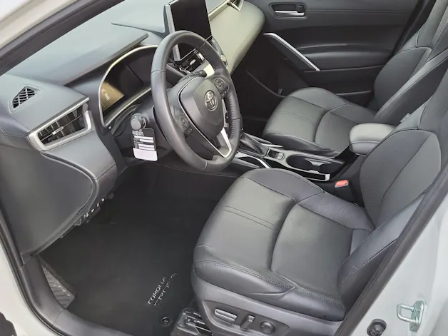 Toyota Corolla Cross 2.0 HSD Premium AWD-i