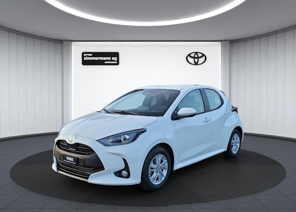 First vehicle image First vehicle image