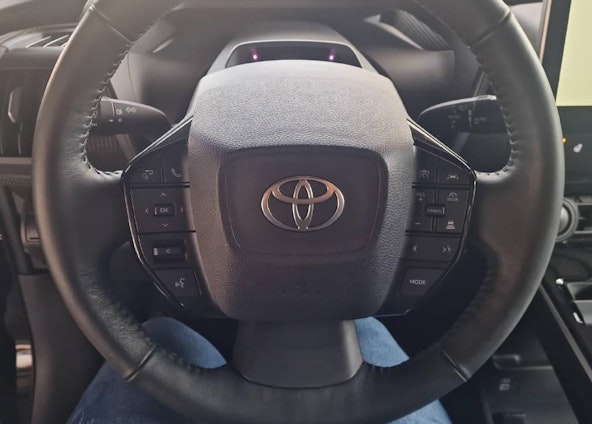 Vehicle image 8 Vehicle image 8