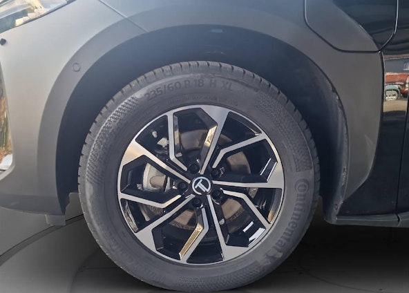 Vehicle image 14 Vehicle image 14