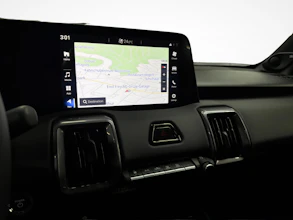 https://vehicle.imgix.net/4164858/5cf8d2cb-149e-4f6e-ae74-acfcbe7dc888.jpg