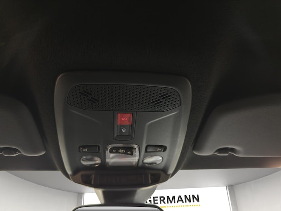 Vehicle image 13 Vehicle image 13