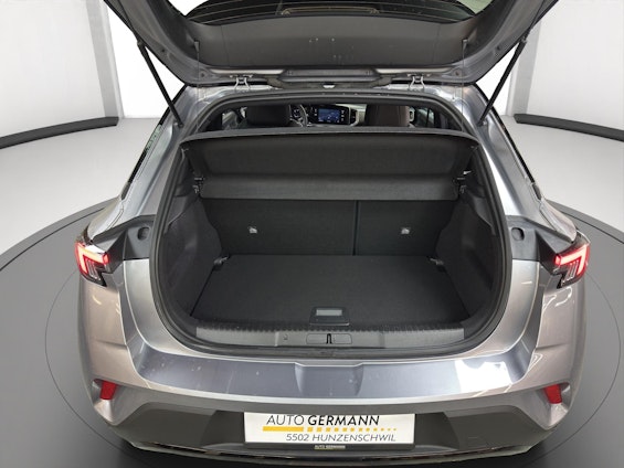 Vehicle image 14 Vehicle image 14