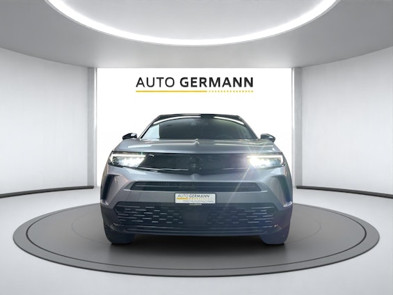 Vehicle image 4 Vehicle image 4