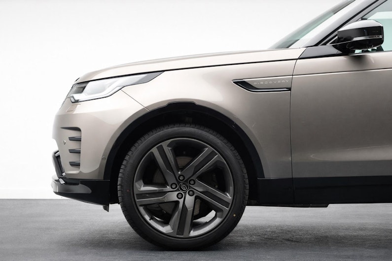 Vehicle image LAND ROVER DISCOVERY