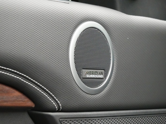 Vehicle image LAND ROVER DISCOVERY