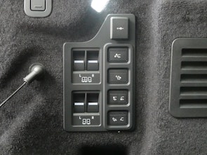 Vehicle image LAND ROVER Discovery 3.0 D I6 350 Dynamic HSE