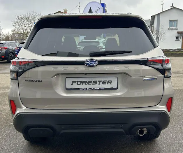 Subaru Forester Station 2.0i e-Boxer Luxury