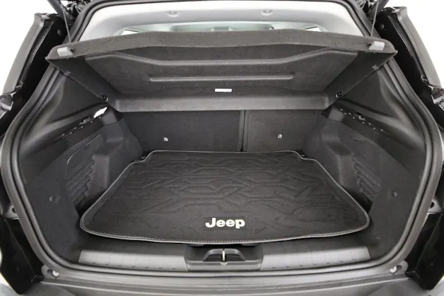 Jeep Avenger Summit