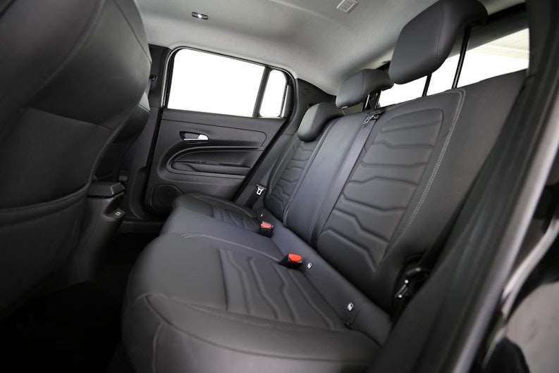 Vehicle image JEEP AVENGER