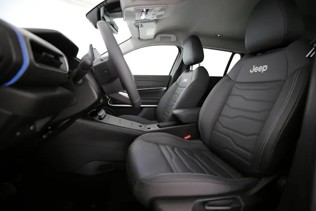Jeep Avenger Summit