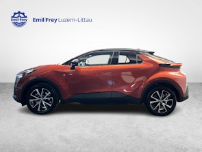 Vehicle image TOYOTA C-HR 2.0 PHEV Swiss Edition