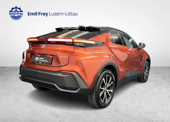 Vehicle image 4 Vehicle image 4