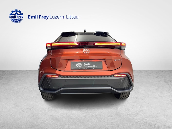 Vehicle image TOYOTA C-HR