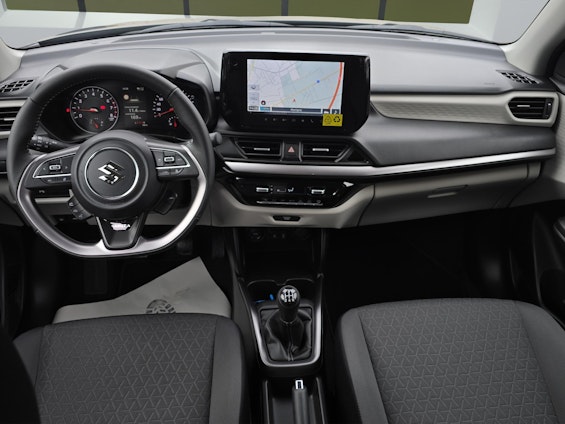 Vehicle image 16 Vehicle image 16