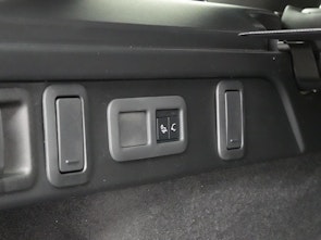 Vehicle image LAND ROVER Range Rover Velar 2.0 P400e Dynamic SE