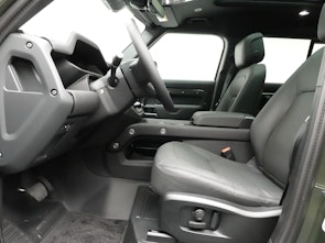 Vehicle image LAND ROVER Defender 110 3.0 D I6 350 X-Dynamic HSE