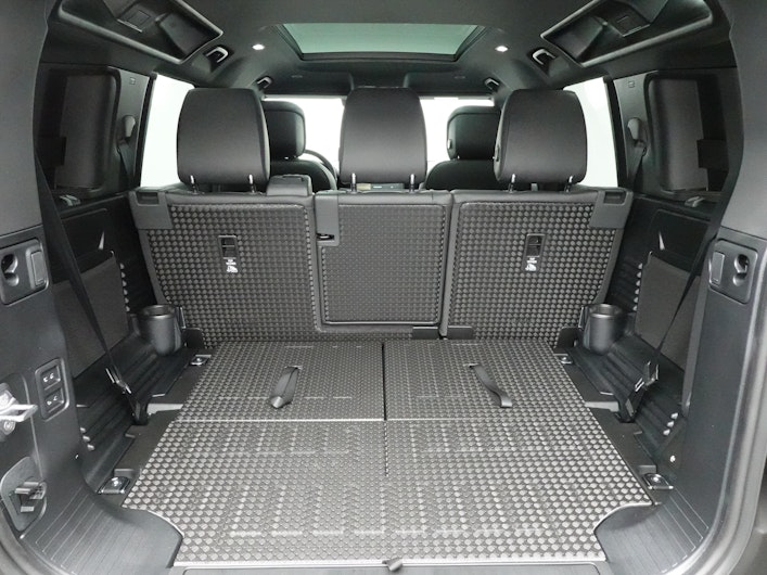 Vehicle image LAND ROVER DEFENDER