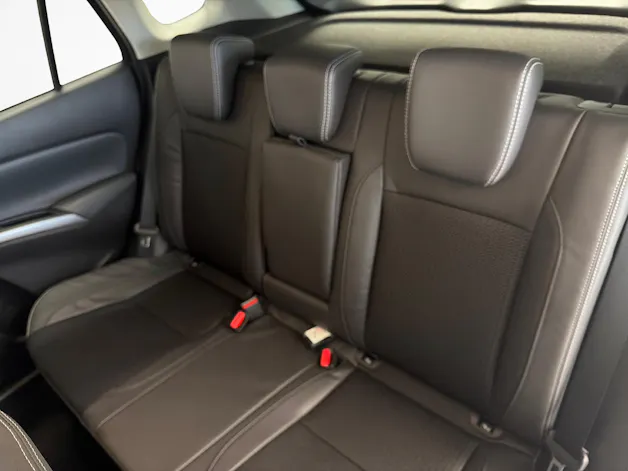 Suzuki S-Cross 1.4 T Sakura Top Hybrid 4x4  (5 Jahre Garantie)