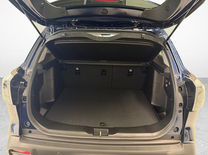 Vehicle image SUZUKI S-CROSS