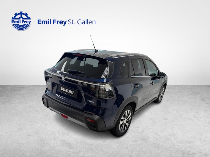 Vehicle image SUZUKI S-CROSS