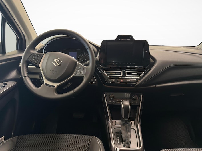 Vehicle image SUZUKI S-CROSS