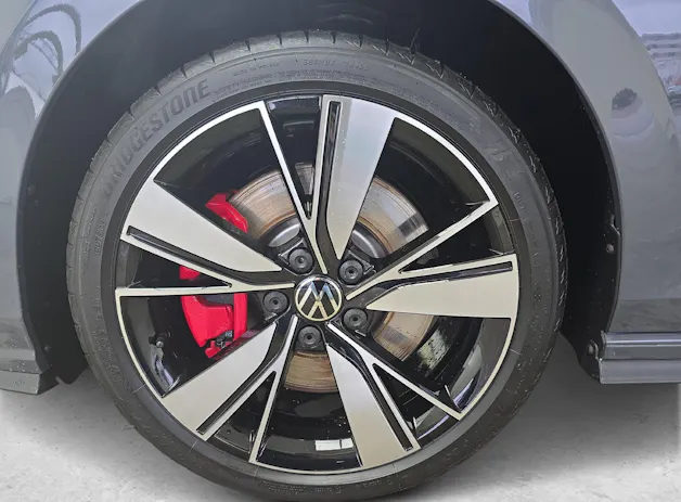 VW Golf VIII 1.4 TSI PHEV GTE DSG / ab 3,99% Leasing bei Abschluss einer Protect Autoversicherung