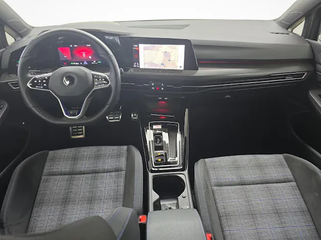 VW Golf VIII 1.4 TSI PHEV GTE DSG / ab 3,99% Leasing bei Abschluss einer Protect Autoversicherung
