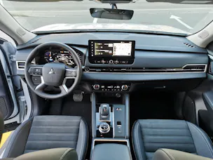 Mitsubishi Outlander 2.4 PHEV Invite 4x4