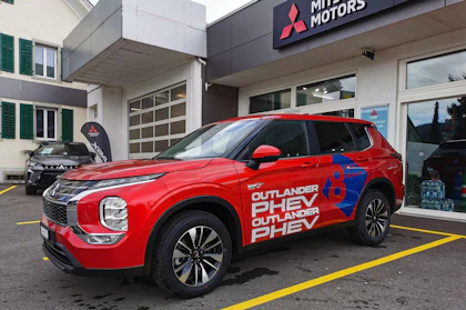 MITSUBISHI OUTLANDER 2
