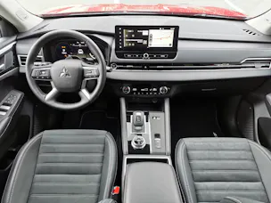 Mitsubishi Outlander 2.4 PHEV Invite 4x4