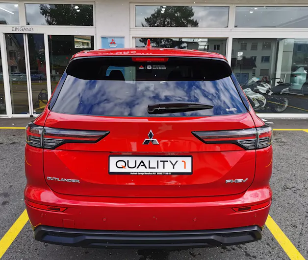 Mitsubishi Outlander 2.4 PHEV Invite 4x4