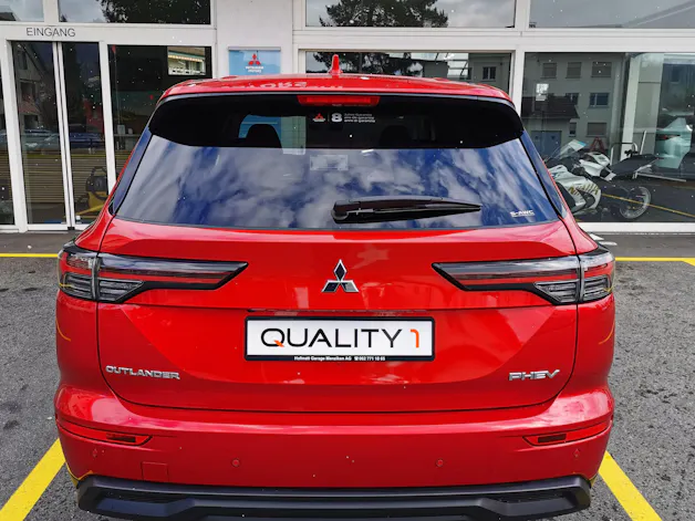 Mitsubishi Outlander 2.4 PHEV Invite 4x4