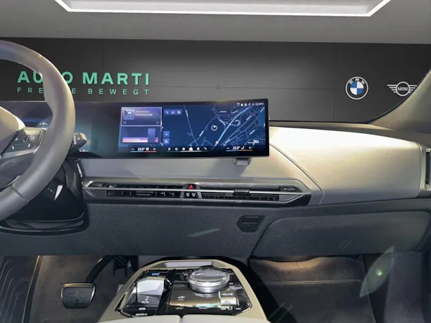BMW iX xDrive45
