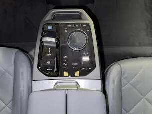BMW iX xDrive45