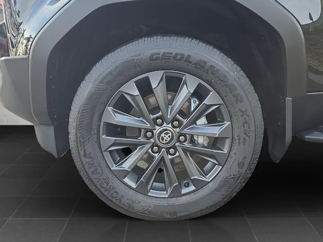 Toyota Land Cruiser 2.8 D 48V Invincible