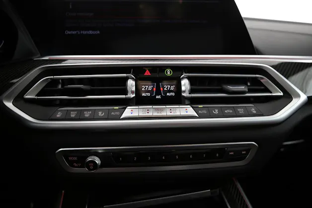 BMW X5 M50i xDrive