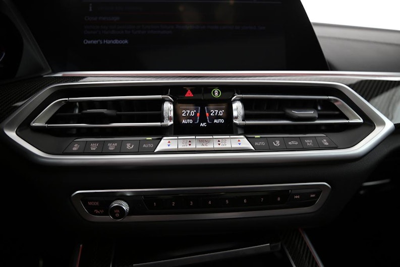 Vehicle image BMW X5