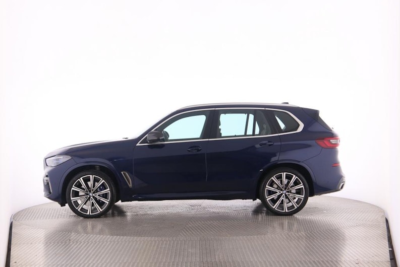 Vehicle image BMW X5