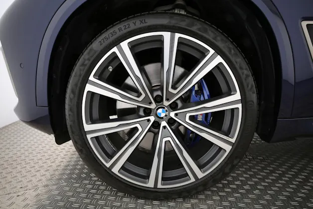 BMW X5 M50i xDrive
