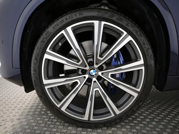 BMW X5 M50i xDrive